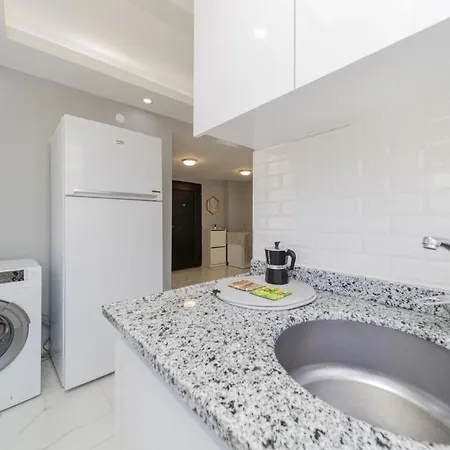 Apartament Cozy Flat W Balcony 5 Min To Beach In *