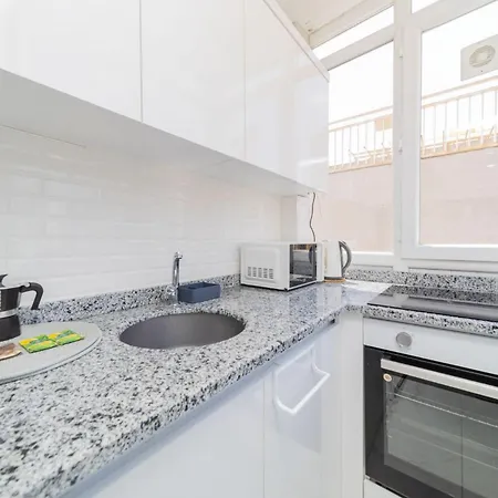 아파트 Cozy Flat W Balcony 5 Min To Beach In
